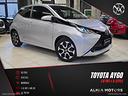 toyota-aygo-1-0-vvt-i-69-cv-5p-x-play-tss