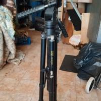 treppiede per macchina fotografica 