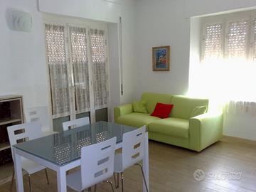 4-11 LUGLIO Trilo a 70 metri Mare con Posto Auto