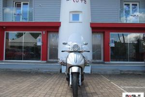 Piaggio - Beverly 500 -