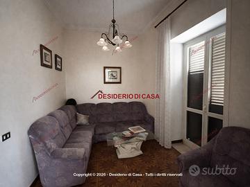 Casa, Barcellona Pozzo di Gotto.