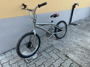 Bicicletta BMX customizzata