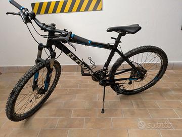 Bici mountain bike MTB Rockrider 560