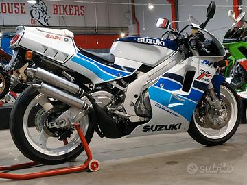 Suzuki RGV 250 - 1991