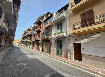 PALAZZINA A CASTELDACCIA