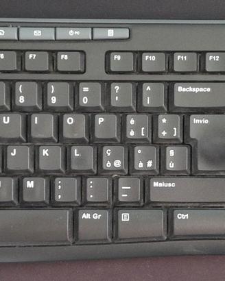 Coppia 2 Tastiere Logitech K270