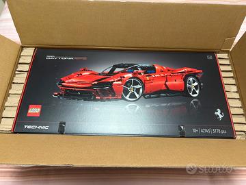 LEGO Technic Ferrari Daytona SP3 42143