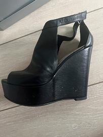 Scarpe con zeppa nere