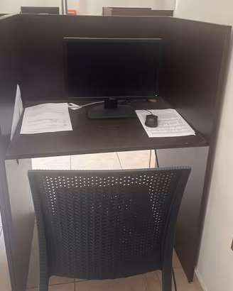 POSTAZIONI CALL CENTER, COMPUTER E SEDIE