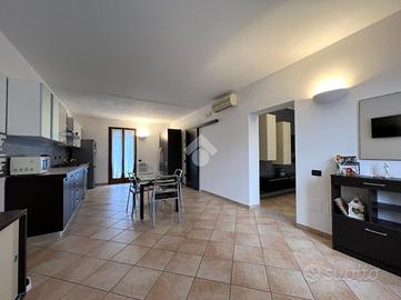 VILLA A SCHIERA A MARIANA MANTOVANA