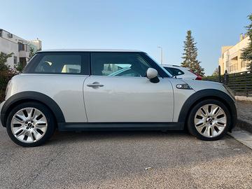 MINI COOPER CAMDEN