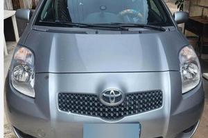 Yaris 1300 cc benzina 