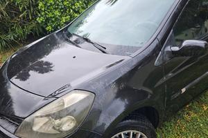 Renault clio mod.Le Iene diesel