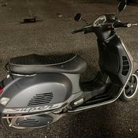 Vespa GTS 300 SUPER SPORT