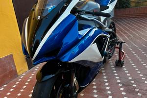 Suzuki gsxr 750 K8 PISTA