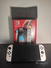 Nintendo Switch OLED Bianca 64GB