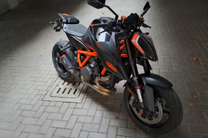 KTM SuperDuke 1290 R