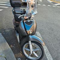 Scooter scarabeo