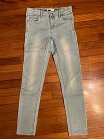 Jeans strappati bambina hot sale 12 anni