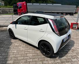TOYOTA Aygo 1.0 VVT-i 69 CV 5 porte x-wave