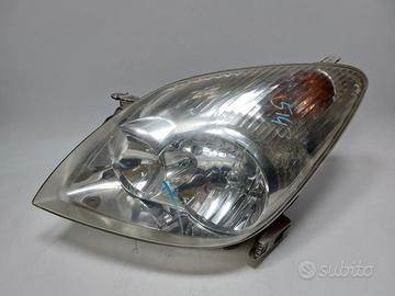 8117013260 FANALE ANTERIORE SX TOYOTA COROLLA VERS