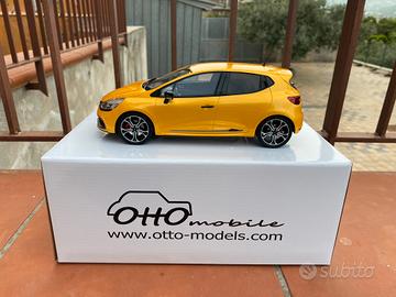 1:18 Ottomobile Renault Clio 4 RS TROPHY 220 EDC