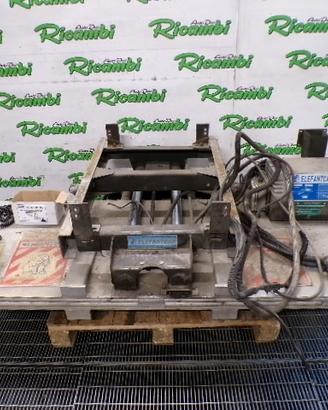 SPONDA IDRAULICA ELEFANTCAR CABSTAR TL0 2000