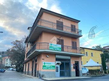 4 LOCALI A CANEPINA