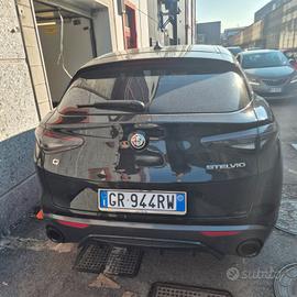 Alfa Romeo Stelvio TI