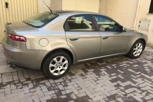Alfa Romeo 159
