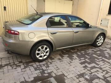 Alfa Romeo 159