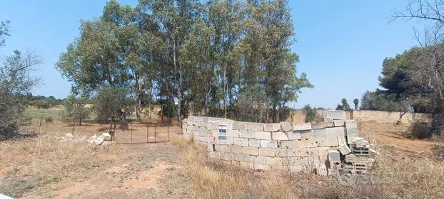 Gallipoli, Terreno con deposito in zona panoramica