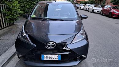 TOYOTA Aygo 2ª serie - 2017