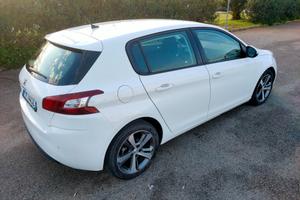 Peugeot 308 BlueHDi 120 S&S Allure