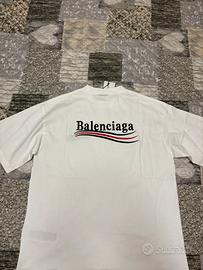 T-shirt bianca, taglia M
