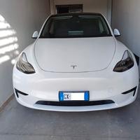 Tesla model y - subentro noleggio lungo termine
