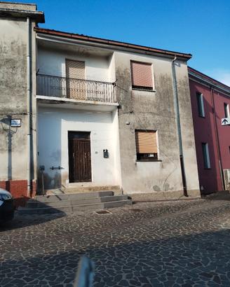 Casa in zona a Paulilatino 