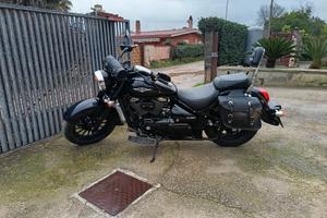 Moto custom Suzuki intruder 800