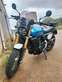 Fantic Caballero 700