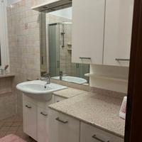 Mobile lavabo + mobile lavatrice