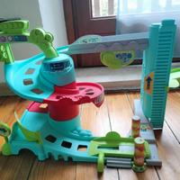 baby Clementoni fun garage 