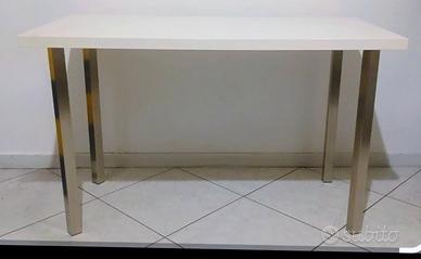 Scrivania / Tavolino IKEA Vika Amon