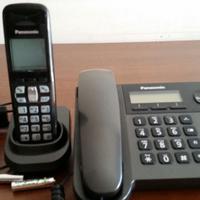 COPPIA di TELEFONI  PANASONIC  FISSO + CORDLESS