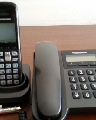 COPPIA di TELEFONI  PANASONIC  FISSO + CORDLESS