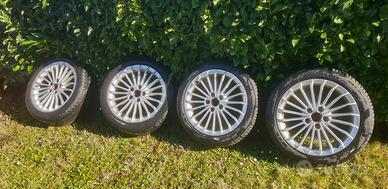 Cerchi originali Audi da 17 + gomme 