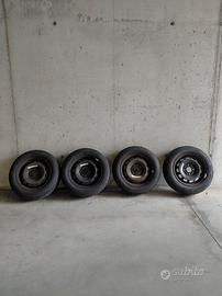 Cerchi e gomme invernali 175/65/14 Ford fiesta 