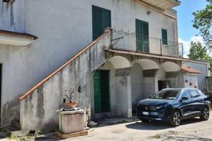 Appartamento di 225 m² con più di 5 locali a Somma