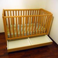 Lettino per bimbi + materasso + mobile fasciatoio
