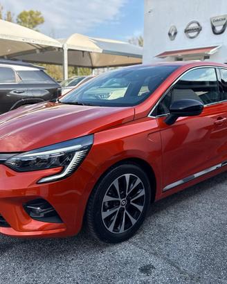 RENAULT Clio Full Hybrid E-Tech 145 CV Evolution