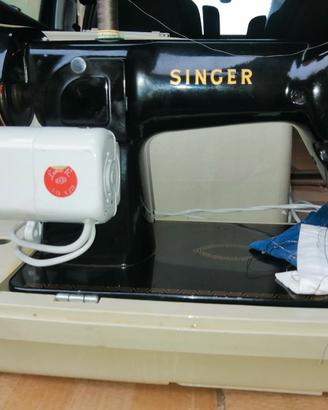 Macchina da cucire Singer